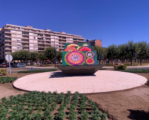Escultura Batalla de Flores Orallo en Laredo