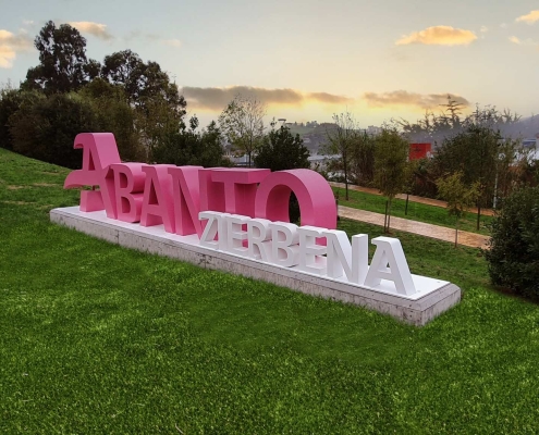 letras corpóreas grandes en pueblos