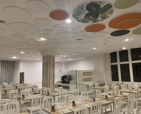 Paneles fonoabsorbentes para conseguir el confort acústico